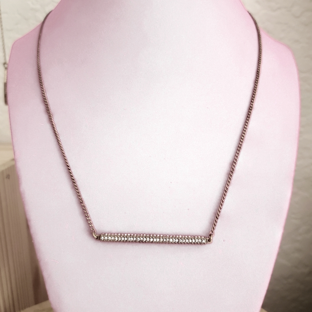 Pava bar necklace